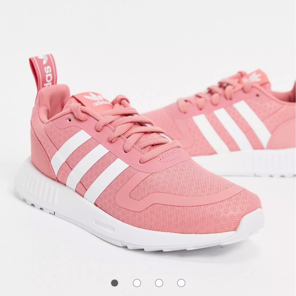 adidas Originals Swift Run sneakers in hazy rose